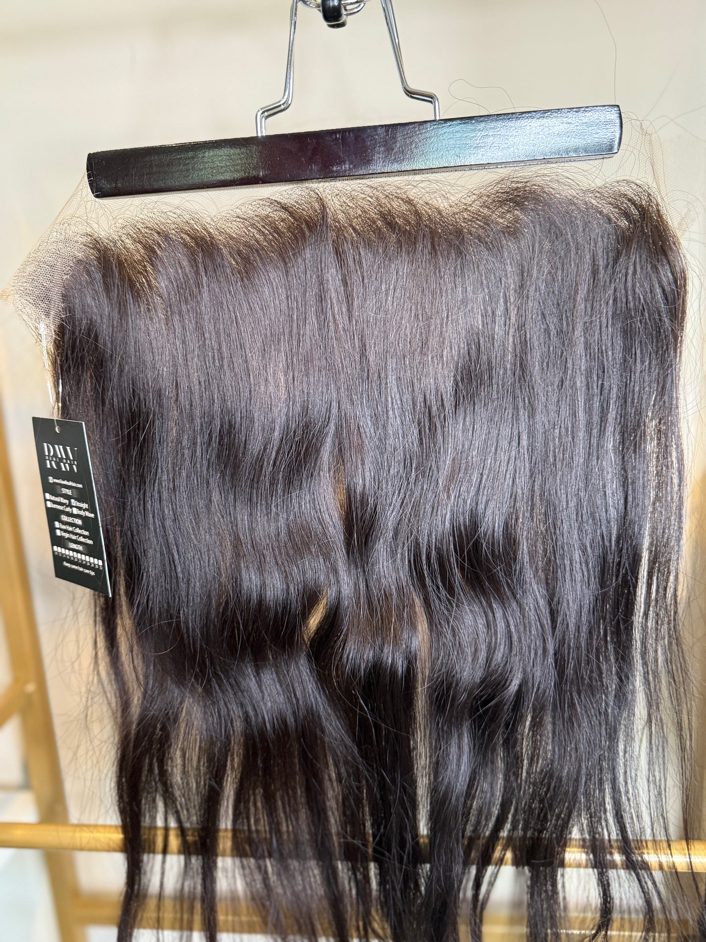 raw_natural_straight_frontal
